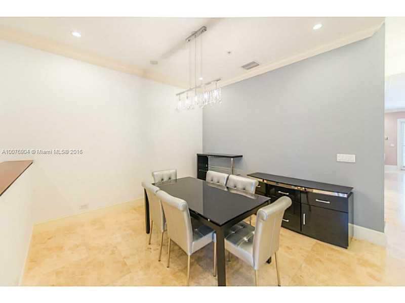 7471 Southwest 56th Court, Unit 7471 Miami, FL 33143 - Photo 5 of 32