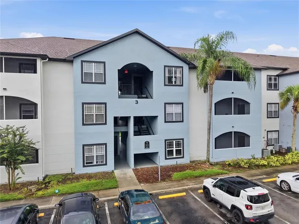 $1,895 | 16303 Enclave Village Drive, Unit 103, Tampa, FL 33647