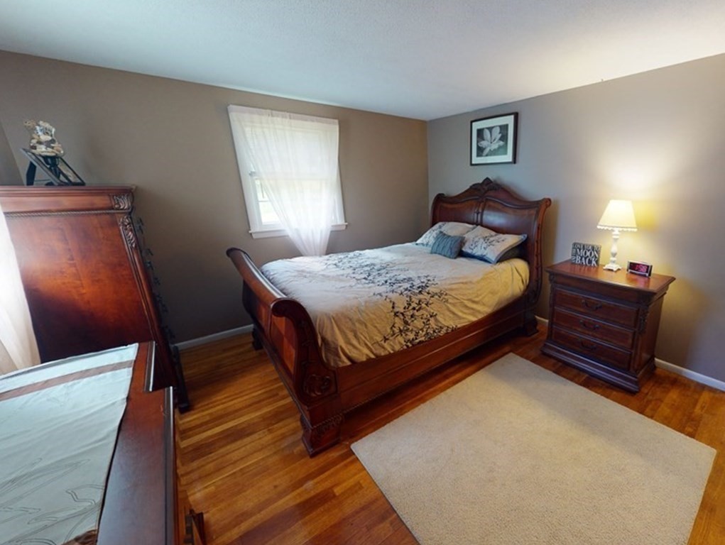83 Robin Hill Road Chelmsford, MA 01824 - Photo 27 of 42 Gallery Image 27