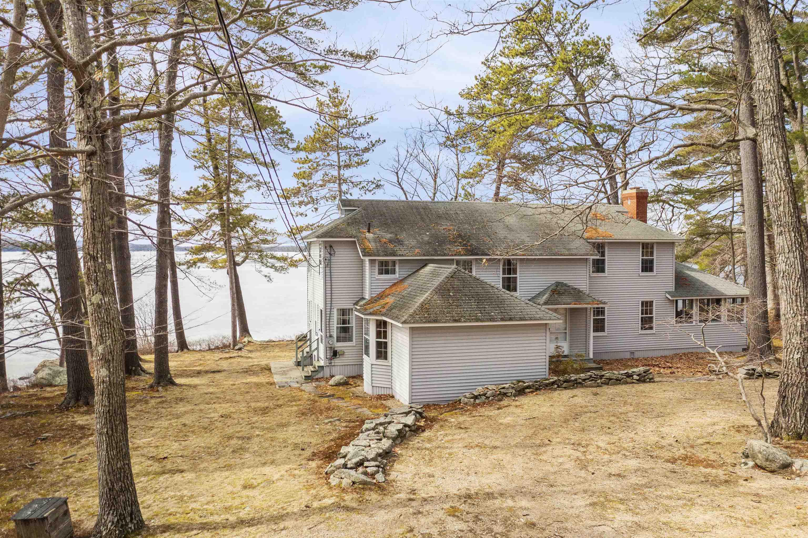 18 Minister Point Road Moultonborough, NH 03254 - Photo 1 of 40