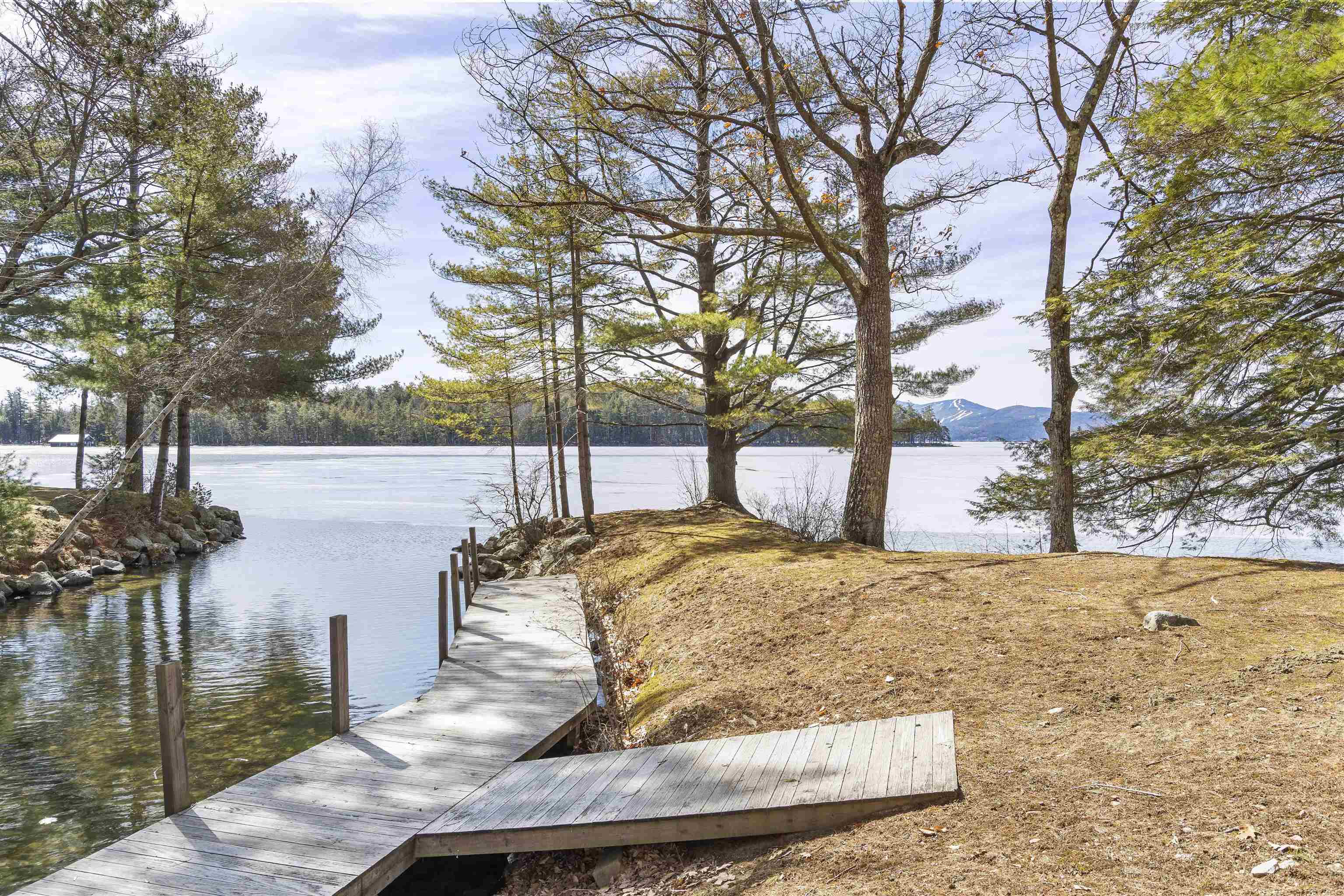 18 Minister Point Road Moultonborough, NH 03254 - Photo 11 of 40