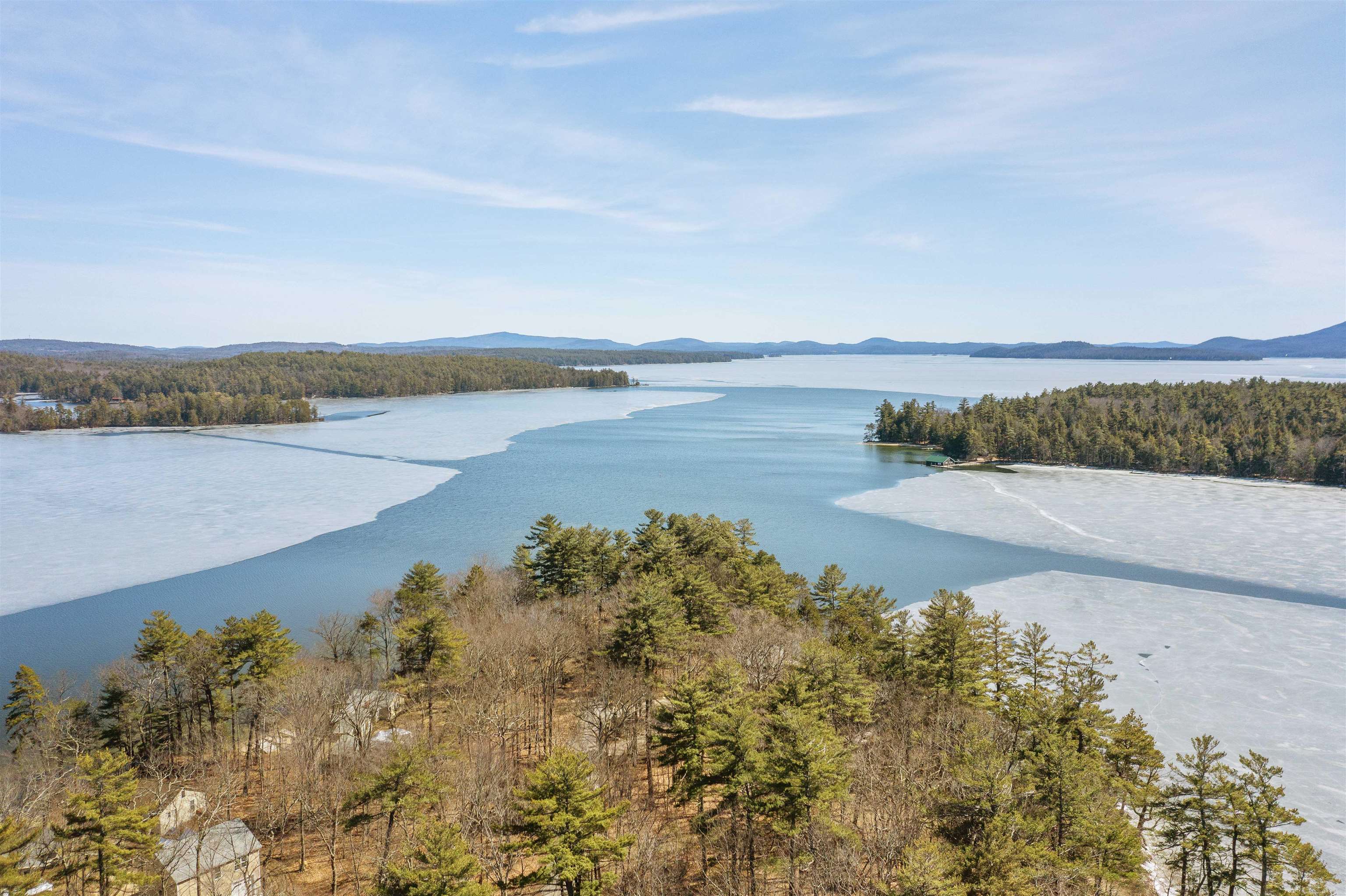 18 Minister Point Road Moultonborough, NH 03254 - Photo 4 of 40