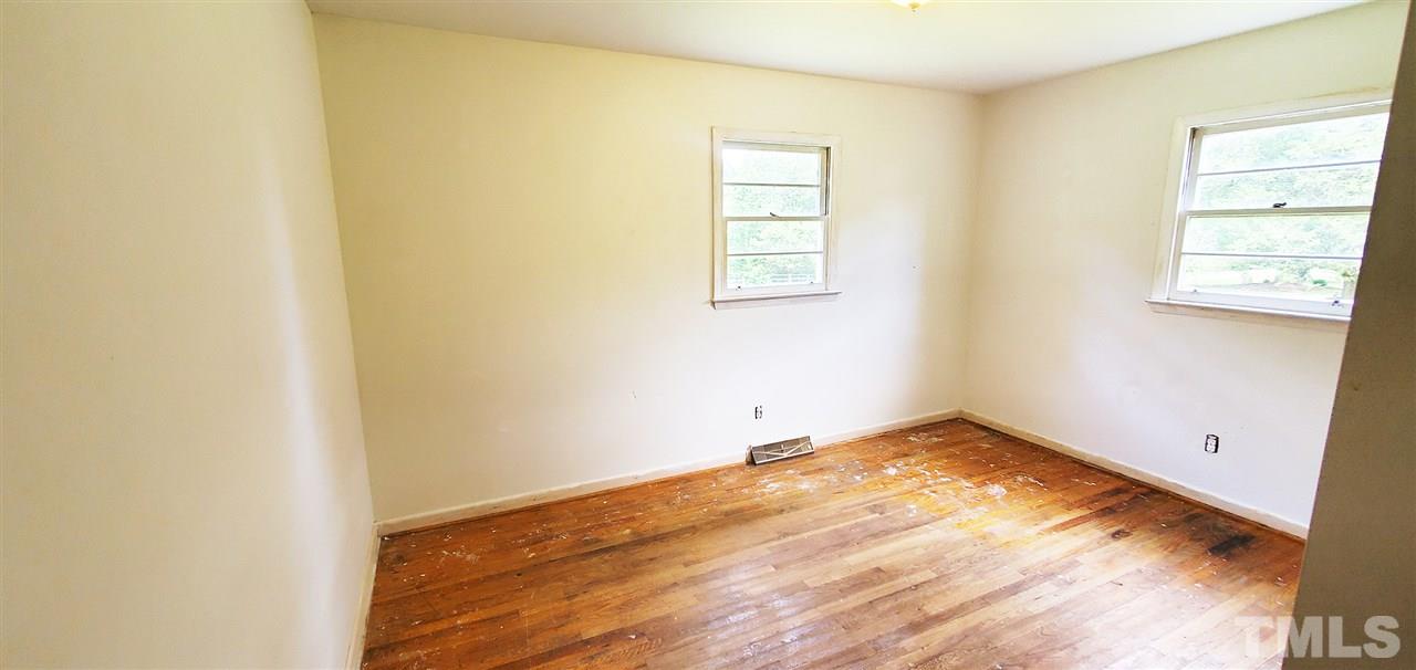 2703 Carpenter Pond Road Raleigh, NC 27613 - Photo 13 of 15