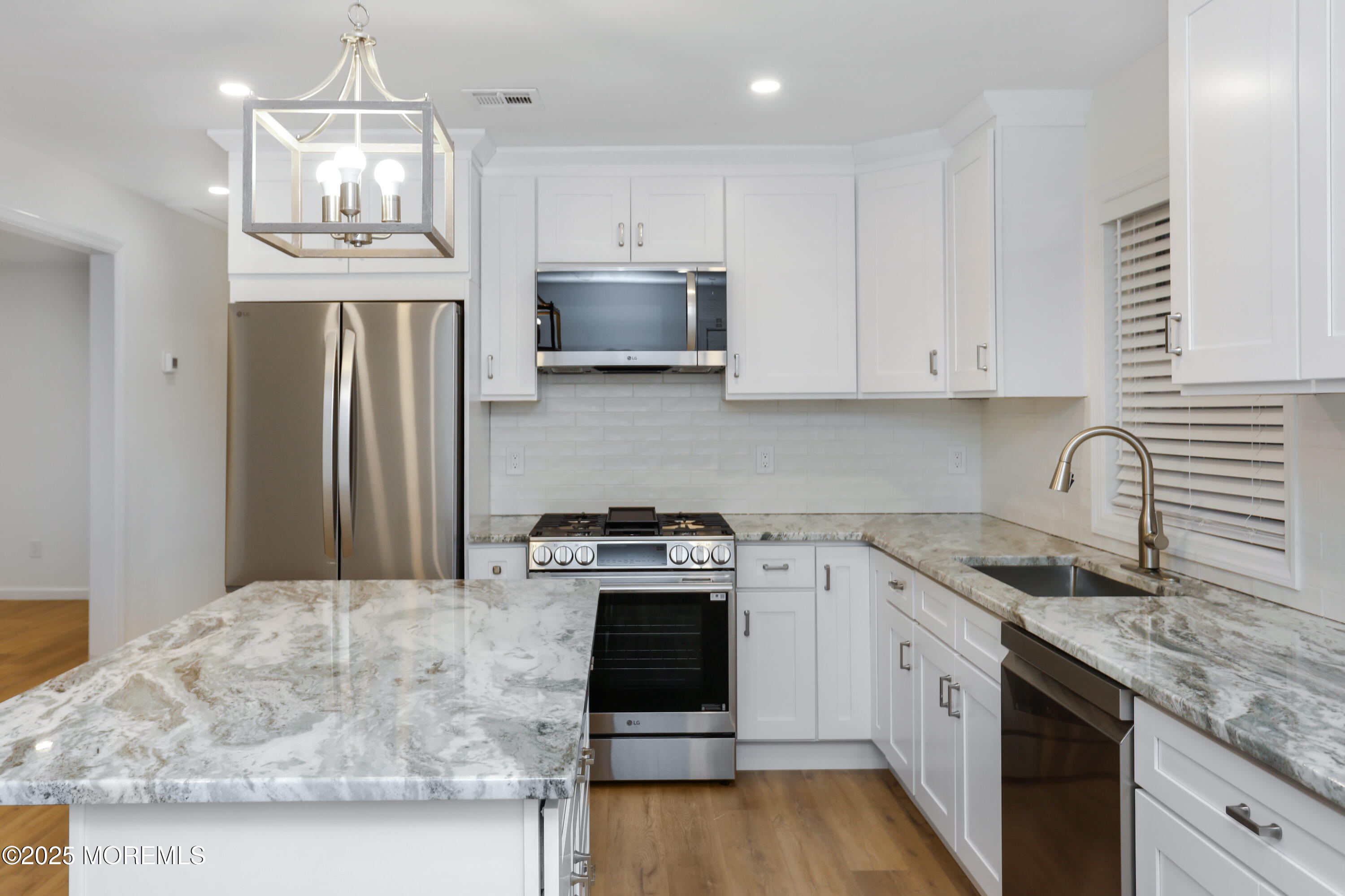 2401 Mallow Street Point Pleasant, NJ 08742 - Photo 5 of 15 12