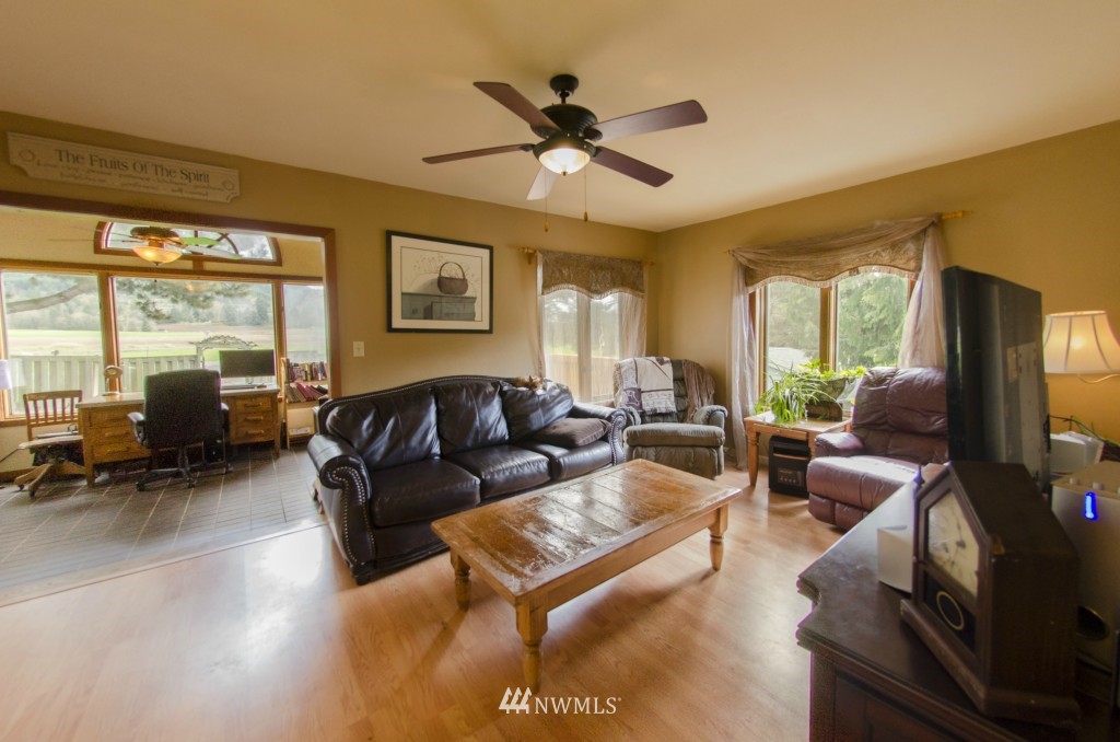 1841 North Fork Road Chehalis, WA 98532 - Photo 4 of 18