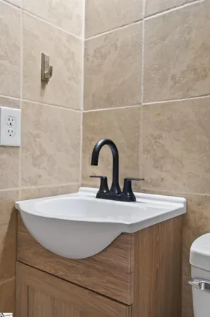 $195,000 | 16 Ford Drive, Wellford, SC 29385