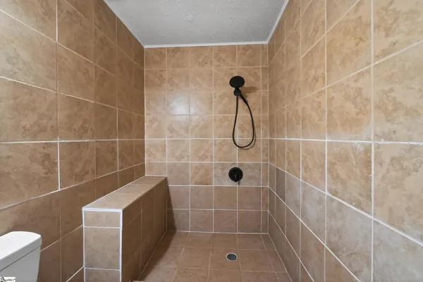 $195,000 | 16 Ford Drive, Wellford, SC 29385