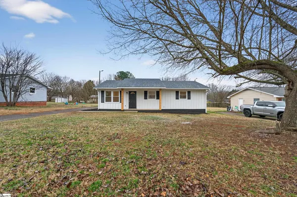 $195,000 | 16 Ford Drive, Wellford, SC 29385