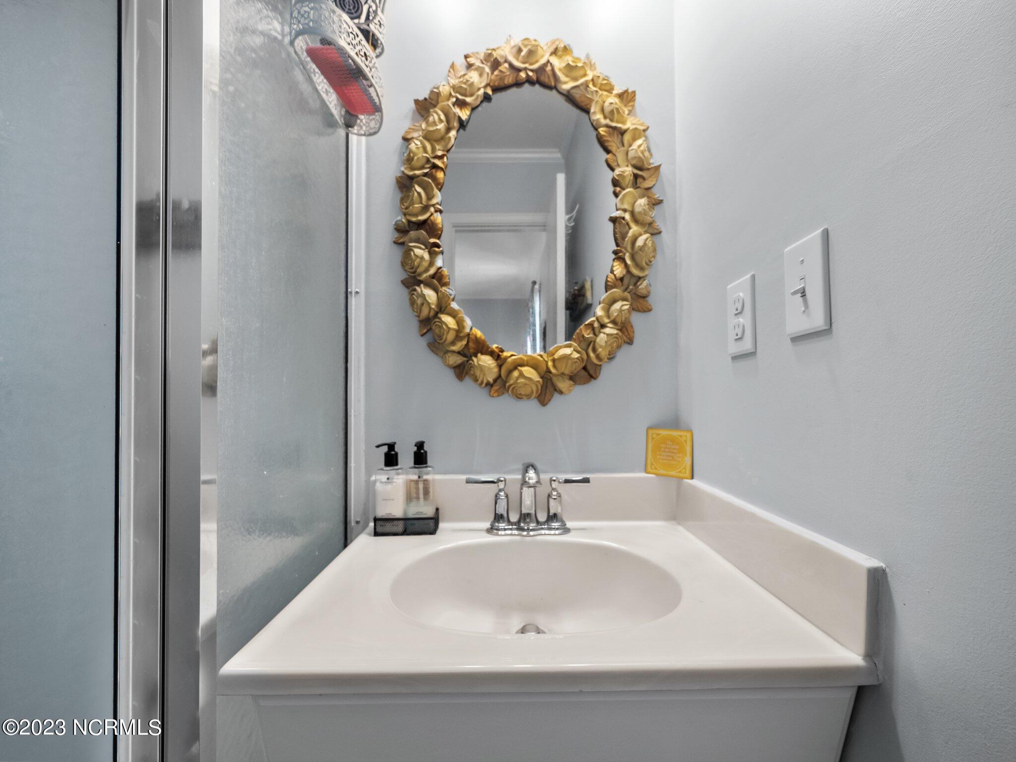 2182 New River Inlet Road, Unit 371 North Topsail Beach, NC 28460 - Photo 20 of 40 Master Bath