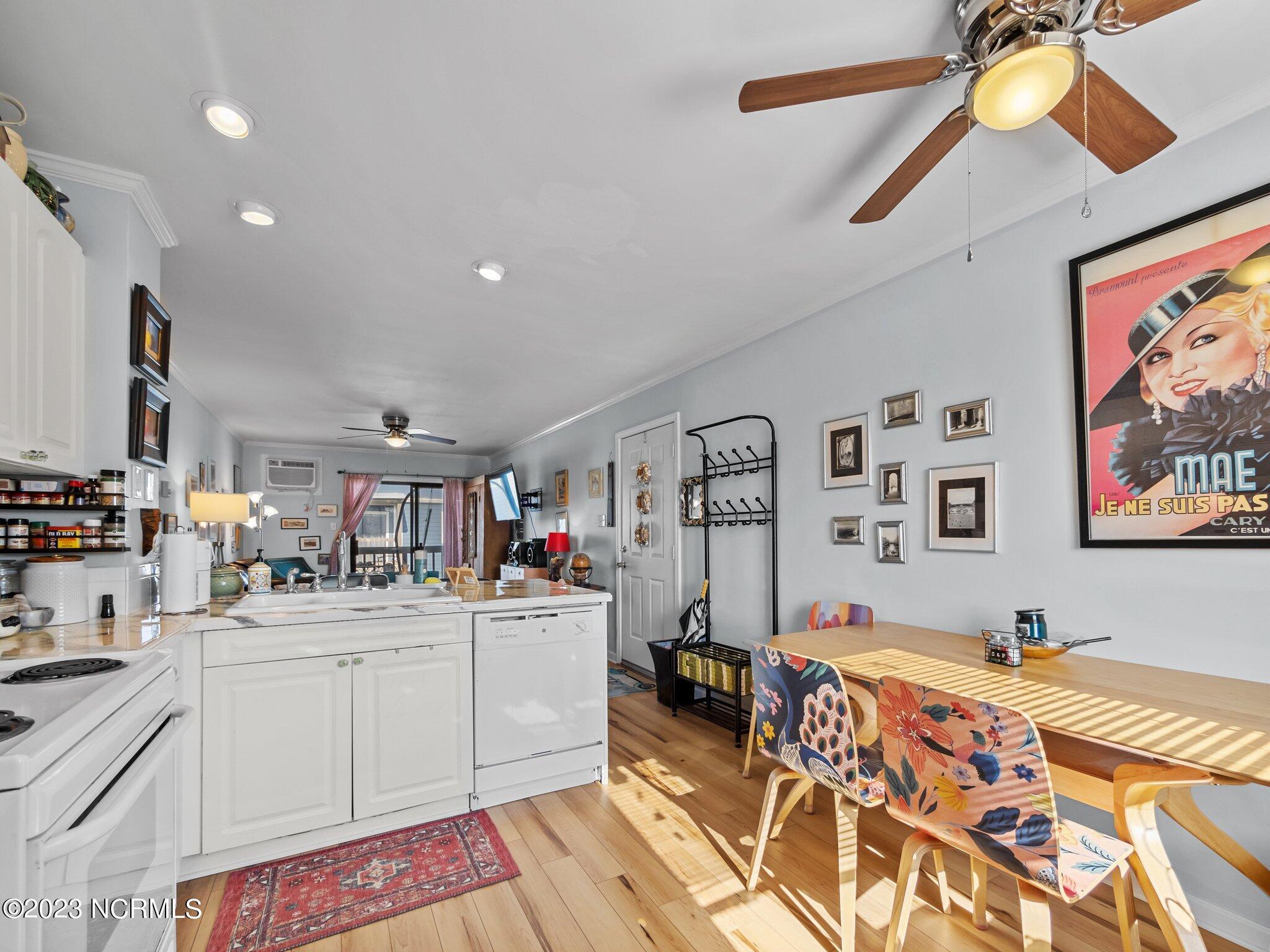 2182 New River Inlet Road, Unit 371 North Topsail Beach, NC 28460 - Photo 8 of 40 Kitchen