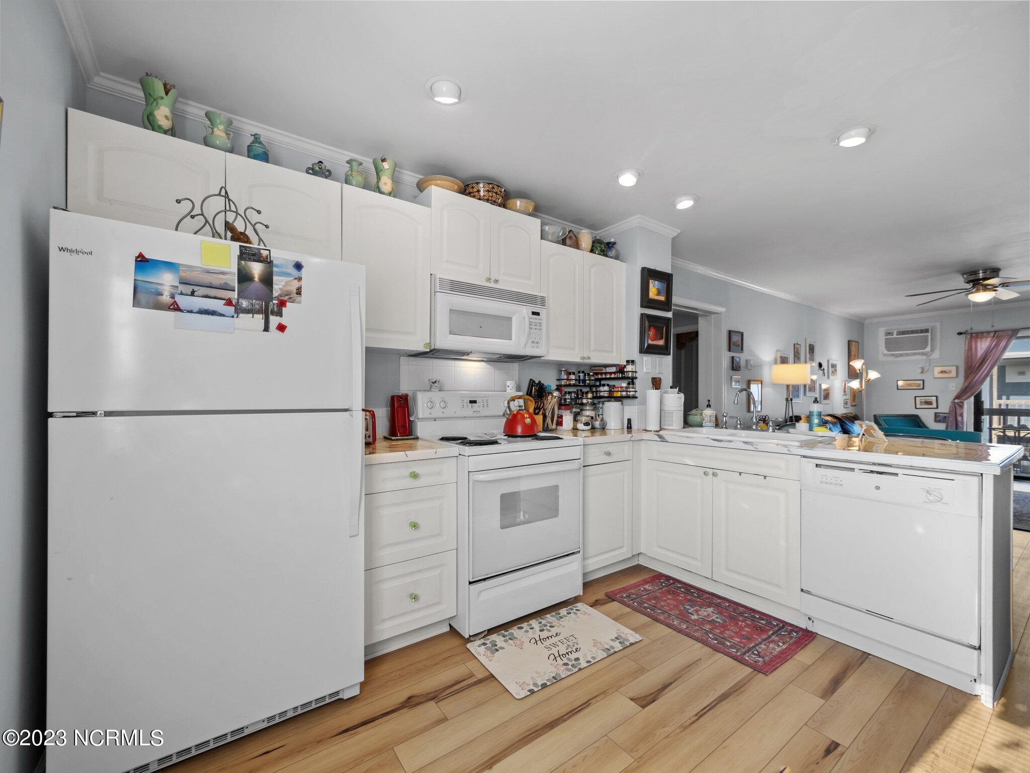 2182 New River Inlet Road, Unit 371 North Topsail Beach, NC 28460 - Photo 9 of 40 Kitchen