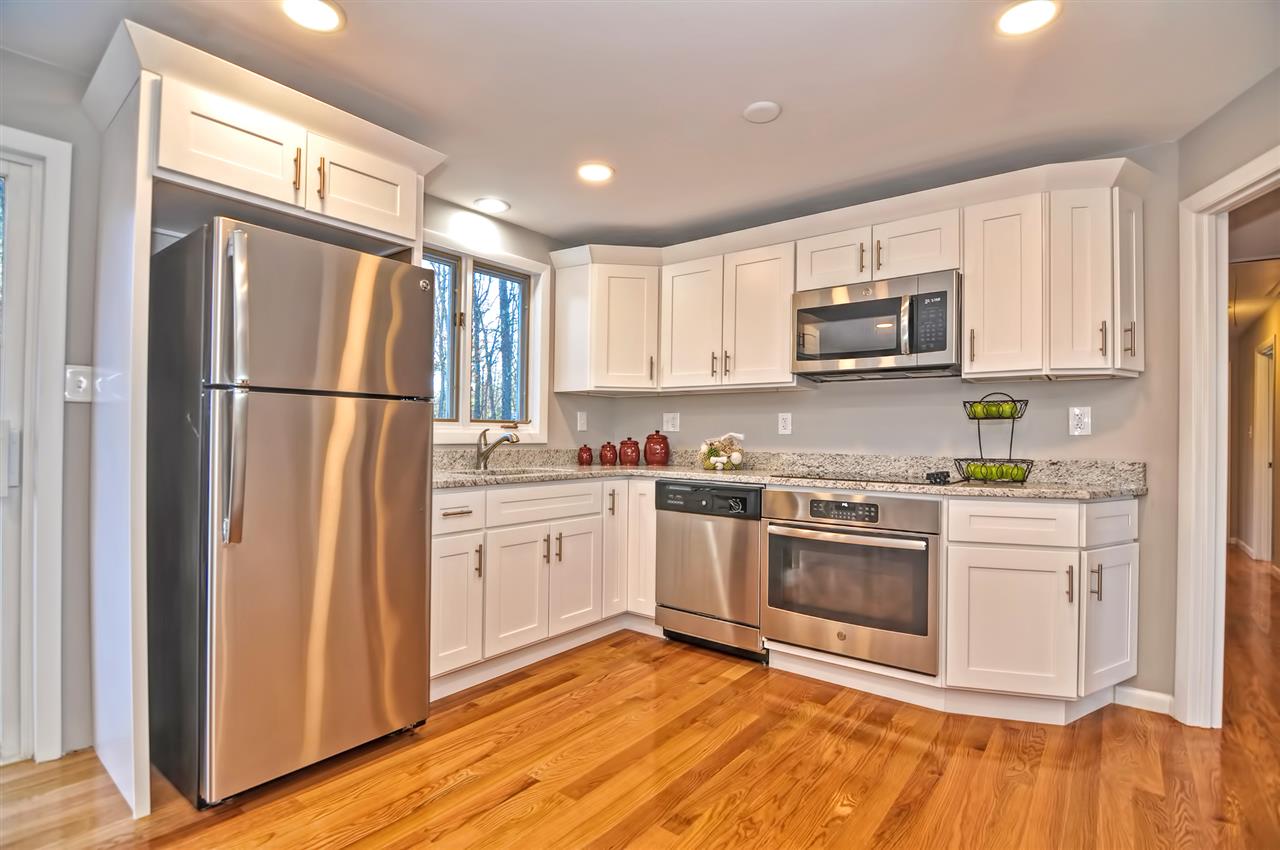 84 Pelham Road Pelham, NH 03076 - Photo 2 of 22 Gallery Image 2