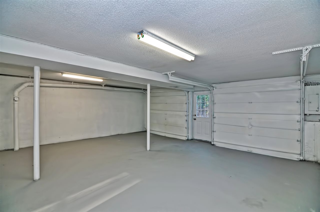 84 Pelham Road Pelham, NH 03076 - Photo 18 of 22 Gallery Image 18