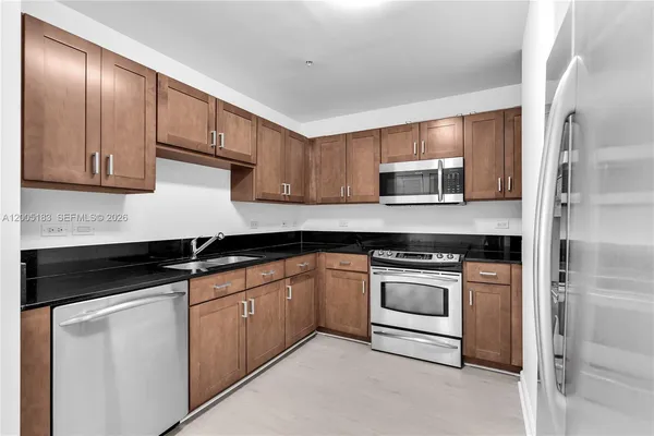 $3,000 | 8395 Southwest 73rd Avenue, Unit 510, Miami, FL 33143