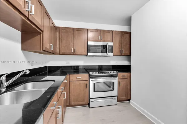 $3,000 | 8395 Southwest 73rd Avenue, Unit 510, Miami, FL 33143
