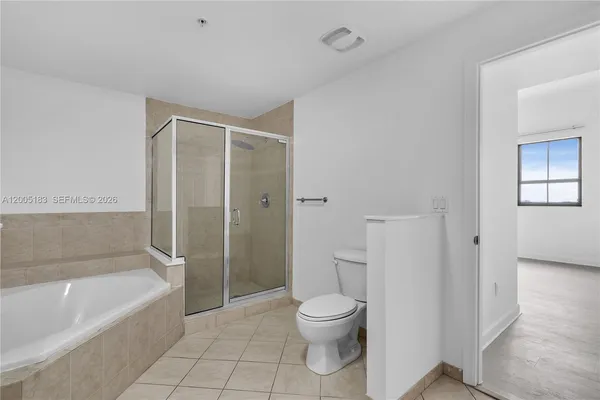 $3,000 | 8395 Southwest 73rd Avenue, Unit 510, Miami, FL 33143