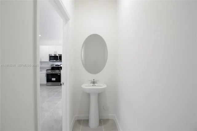 $3,200 | 2747 Southeast 25th Avenue, Homestead, FL 33035