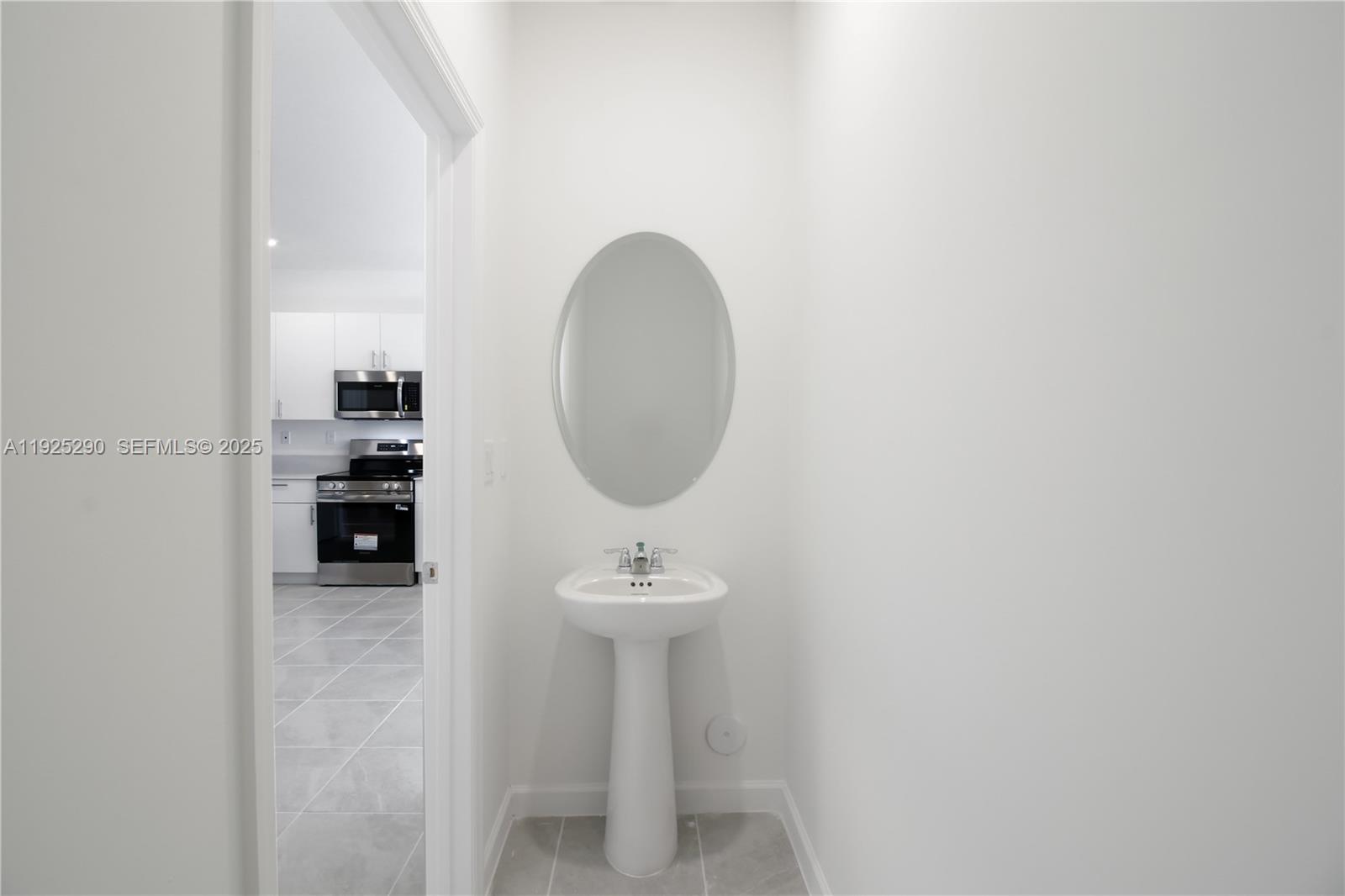 2747 Southeast 25th Avenue Homestead, FL 33035 - Photo 17 of 43