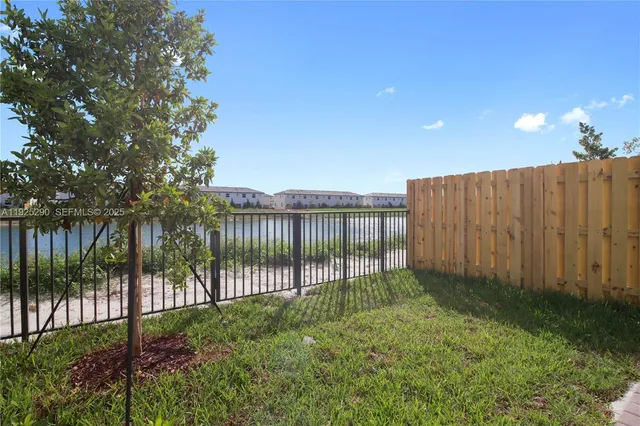 $3,200 | 2747 Southeast 25th Avenue, Homestead, FL 33035