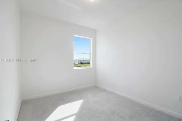 $3,200 | 2747 Southeast 25th Avenue, Homestead, FL 33035