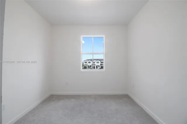 $3,200 | 2747 Southeast 25th Avenue, Homestead, FL 33035