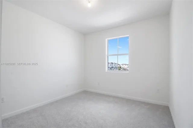 $3,200 | 2747 Southeast 25th Avenue, Homestead, FL 33035