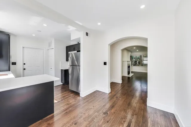 $289,900 | 4947 North Wolcott Avenue, Unit 1B, Chicago, IL 60640