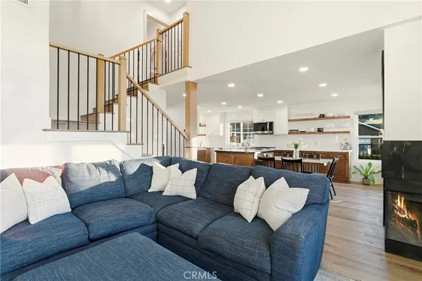 $1,100,000 | 6201 East Onyx Lane, Anaheim Hills, CA 92807