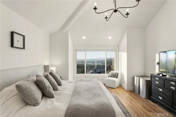 $950,000 | 6201 East Onyx Lane, Anaheim Hills, CA 92807