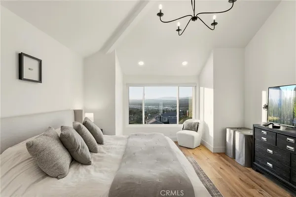 $1,100,000 | 6201 East Onyx Lane, Anaheim Hills, CA 92807