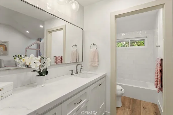 $950,000 | 6201 East Onyx Lane, Anaheim Hills, CA 92807