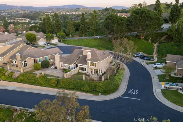 $950,000 | 6201 East Onyx Lane, Anaheim Hills, CA 92807