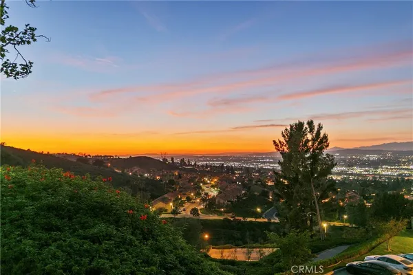 $950,000 | 6201 East Onyx Lane, Anaheim Hills, CA 92807
