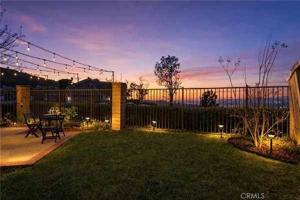 $950,000 | 6201 East Onyx Lane, Anaheim Hills, CA 92807