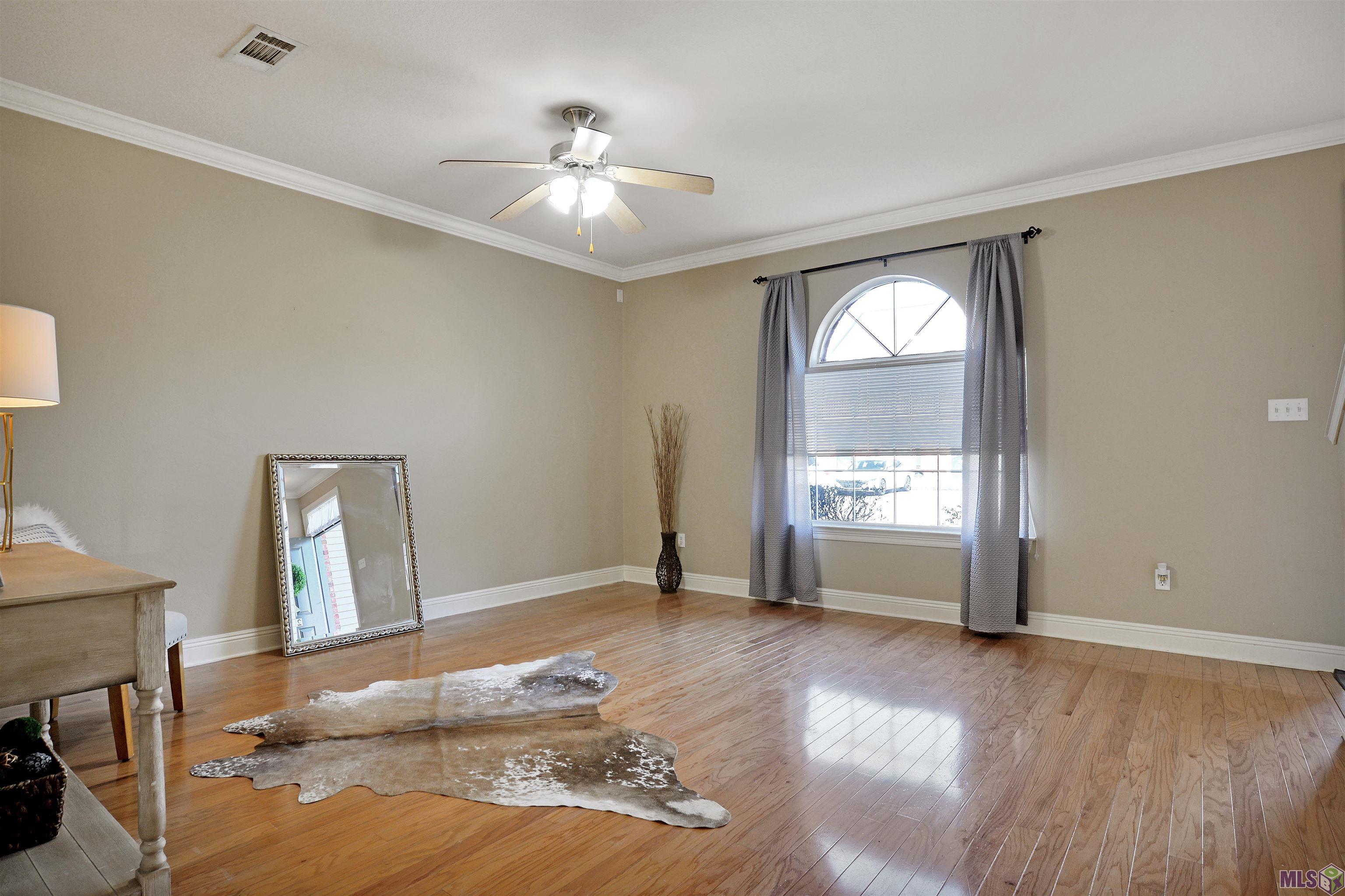 2115 Belle Pointe Alley Baton Rouge, LA 70820 - Photo 2 of 15 Gallery Image 2