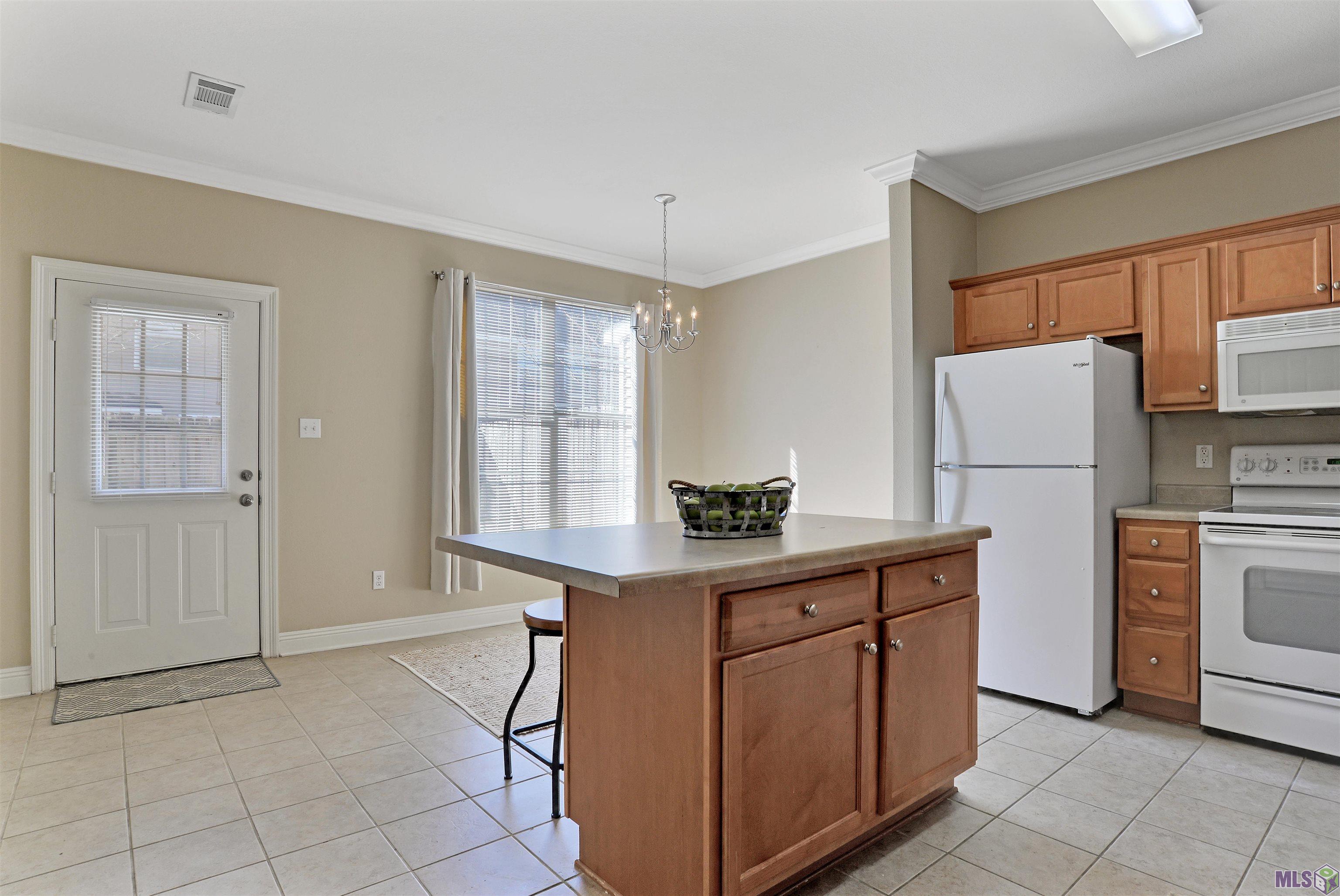2115 Belle Pointe Alley Baton Rouge, LA 70820 - Photo 6 of 15 Gallery Image 6