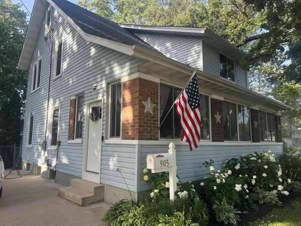 $279,900 | 905 4th Street, Brodhead, WI 53520