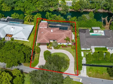 $2,998,000 | 5120 Carillo Street, Coral Gables, FL 33146