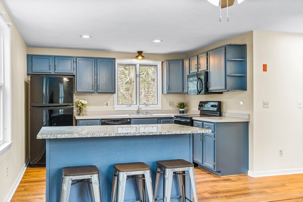 27 Alpine Run Road Kingston, MA 02364 - Photo 16 of 38 Gallery Image 16