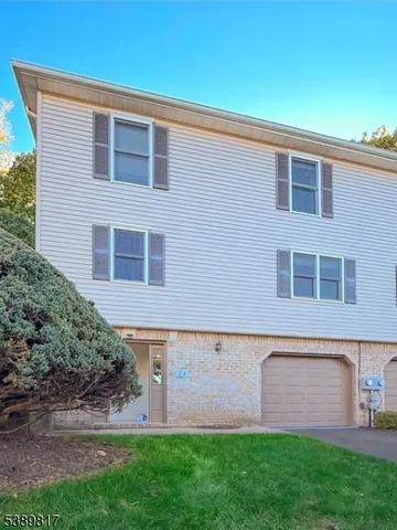 front view of house with a yard
