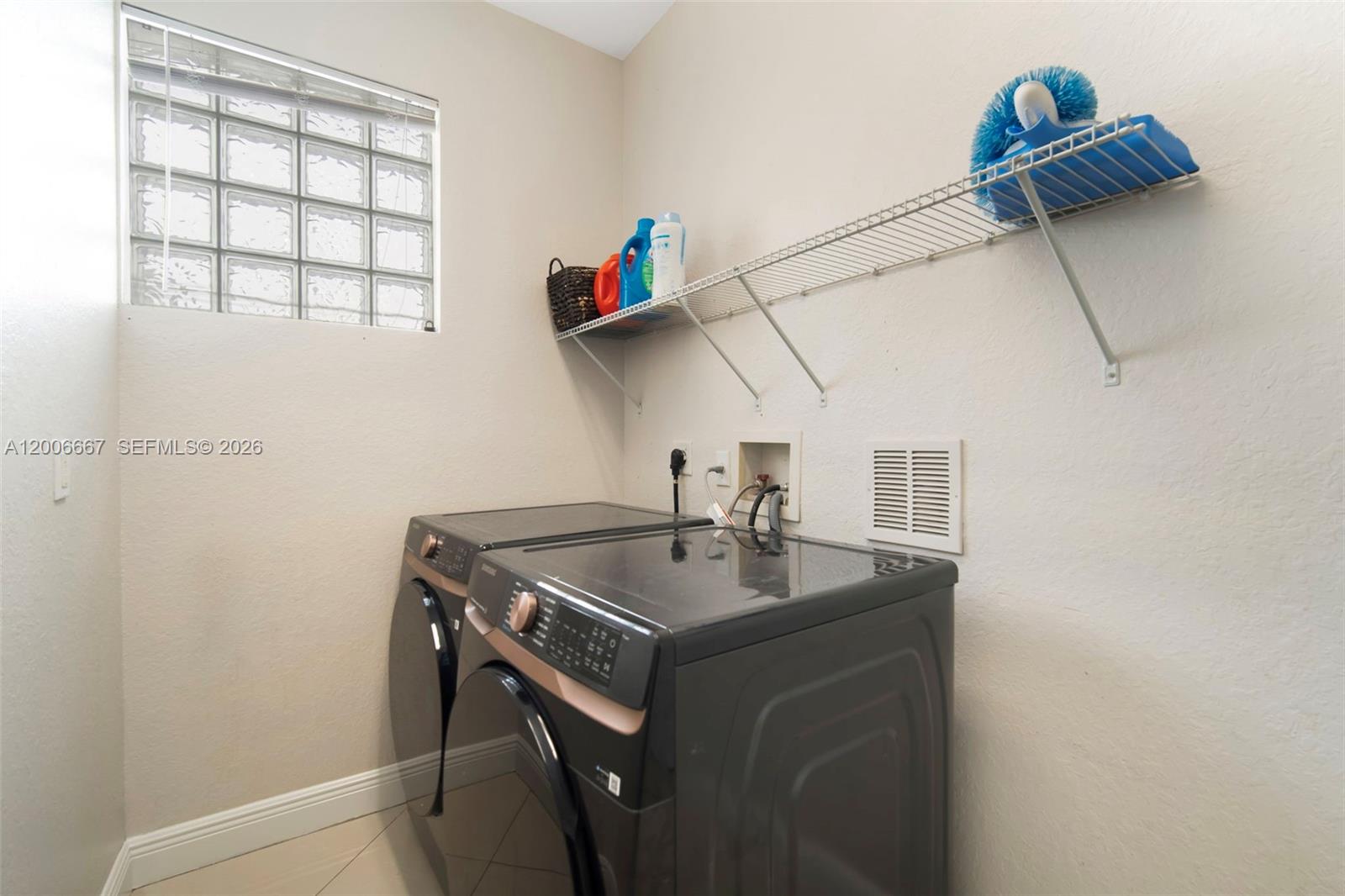 1225 Rose Gate Boulevard Riviera Beach, FL 33404 - Photo 12 of 31