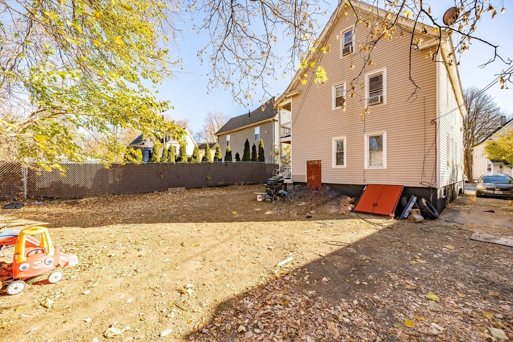 452 Franklin Street Springfield, MA 01104 - Photo 16 of 17 Gallery Image 16