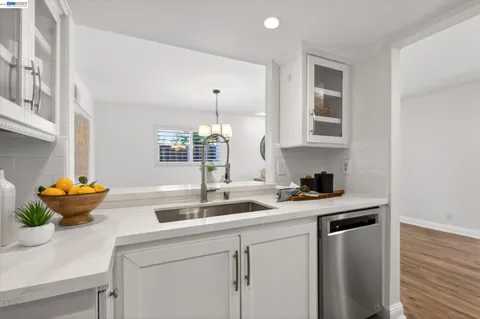 $729,000 | 108 Summerwood Place, Concord, CA 94518