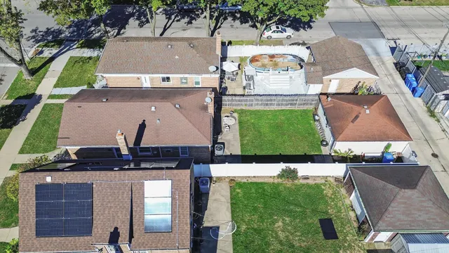$300,000 | 6105 South Moody Avenue, Chicago, IL 60638