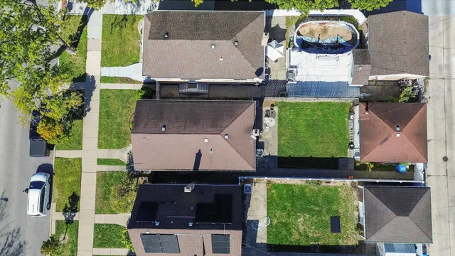 $300,000 | 6105 South Moody Avenue, Chicago, IL 60638