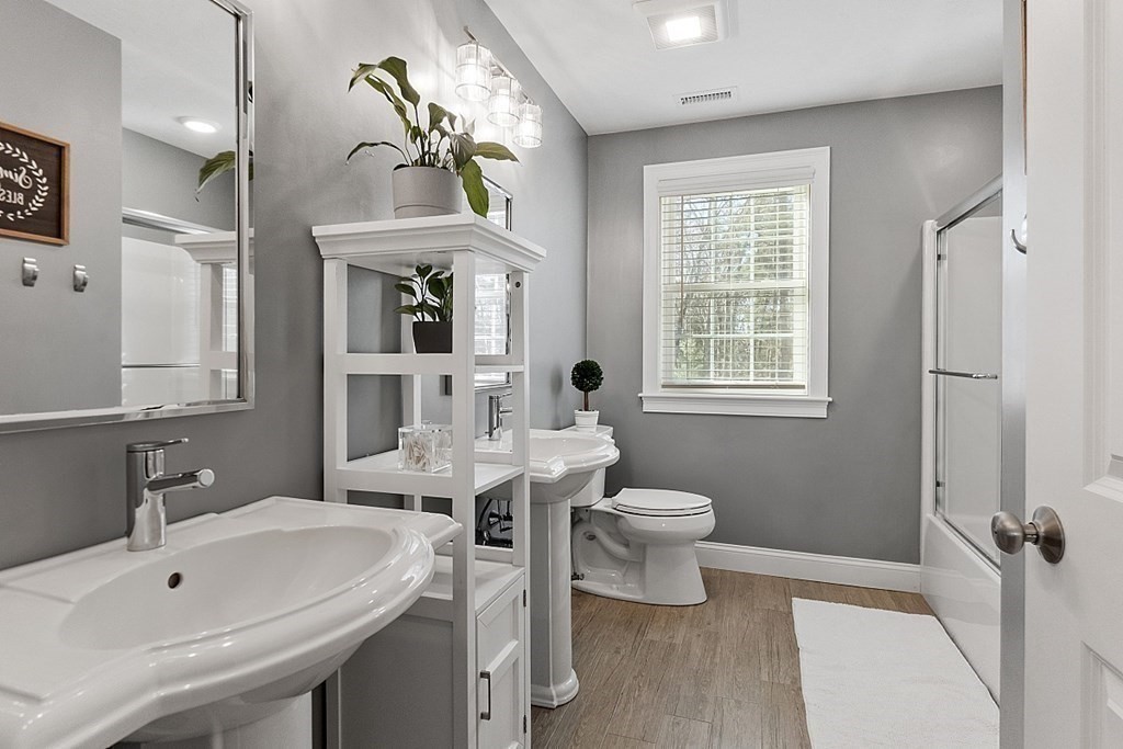 8 Whitetail Run Auburn, MA 01501 - Photo 31 of 42