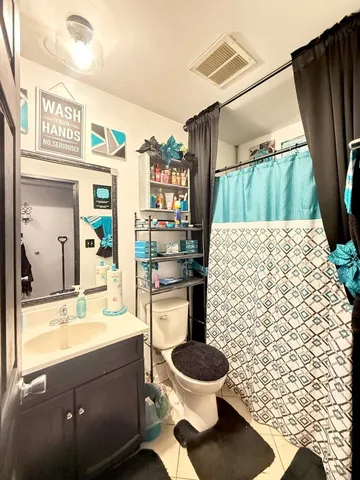 $180,000 | 157 North Gregory Street, Unit 2, Aurora, IL 60504