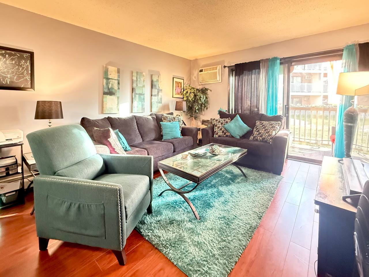 157 North Gregory Street, Unit 2 Aurora, IL 60504 - Photo 3 of 12