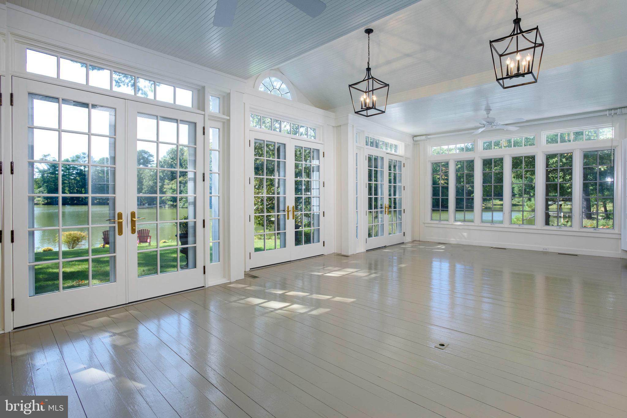 7950 Bloomfield Road Easton, MD 21601 - Photo 25 of 57 Fabulous waterside sunroom
