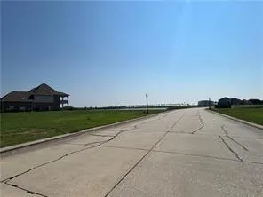 $240,000 | 2064 Lakeshore Boulevard South, Slidell, LA 70461